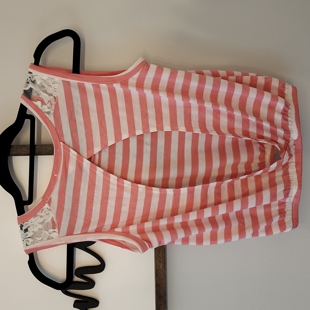 Striped Top - Picture 4 of 5